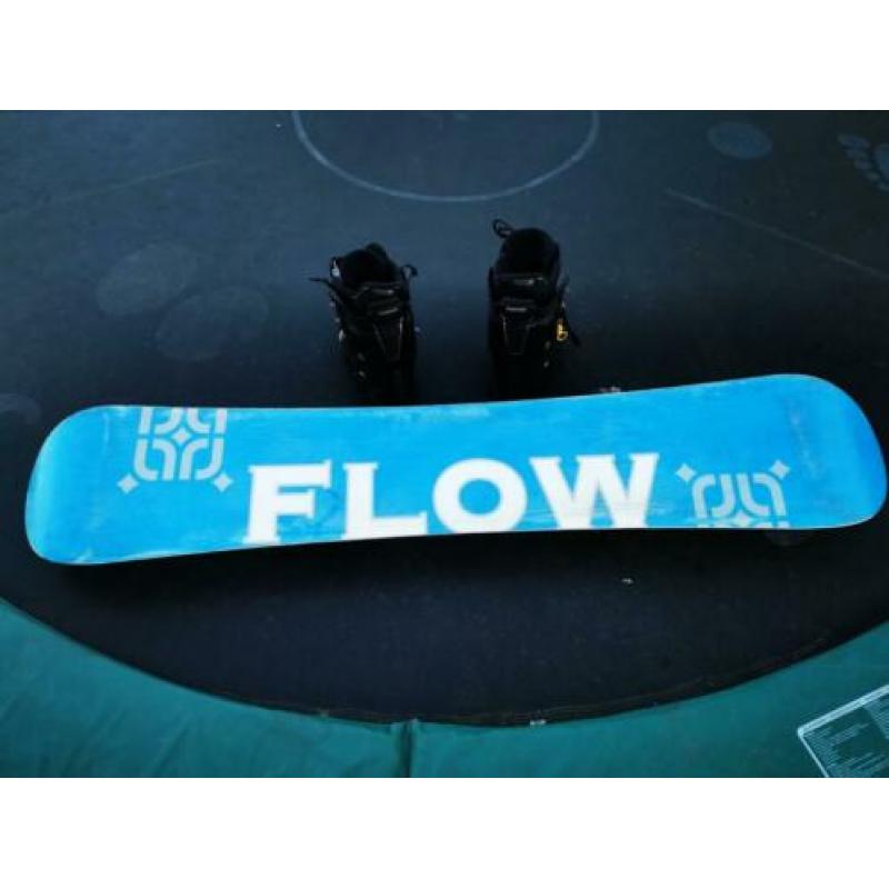 Flow snowboard 164 met Flow bindingen en Burton boots 45