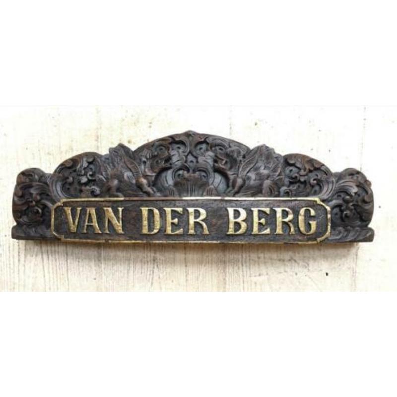 Balinees naambord ( Van der Berg)