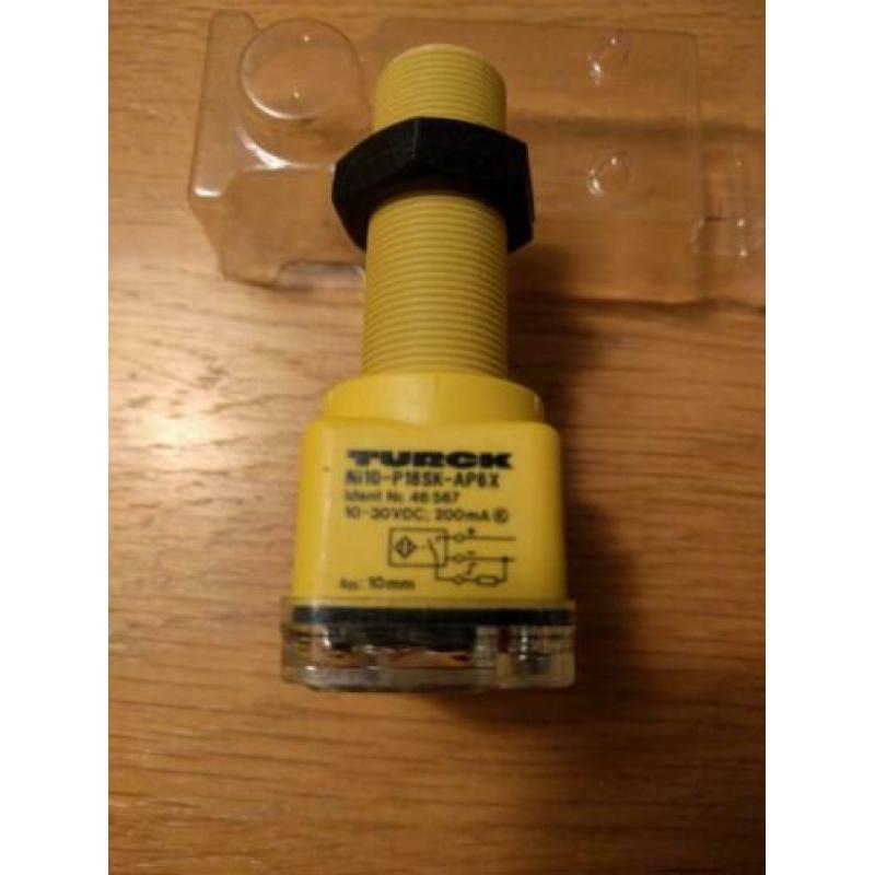 Turck inductieve sensor / naderingsensor