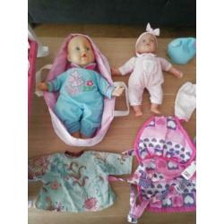 setje poppen met houten poppenbedje
