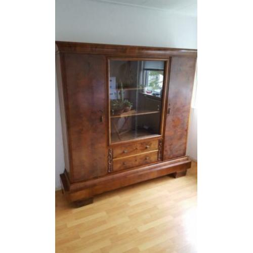 Kast uit 1920-1930