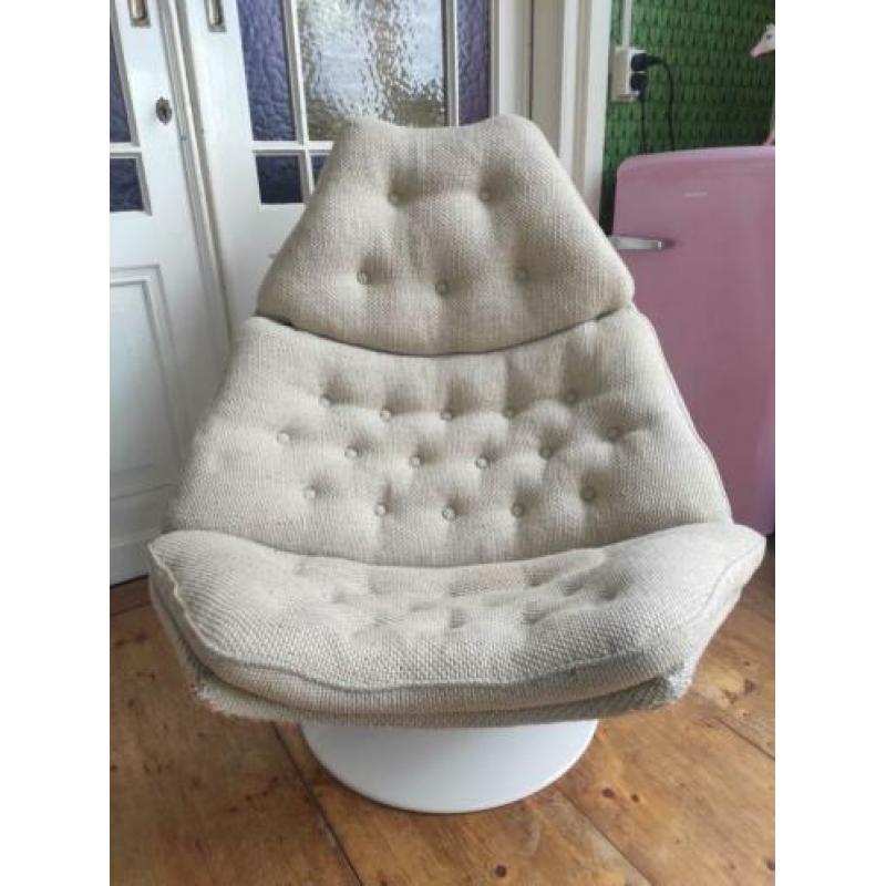 Artifort f588 fauteuil van Harcourt