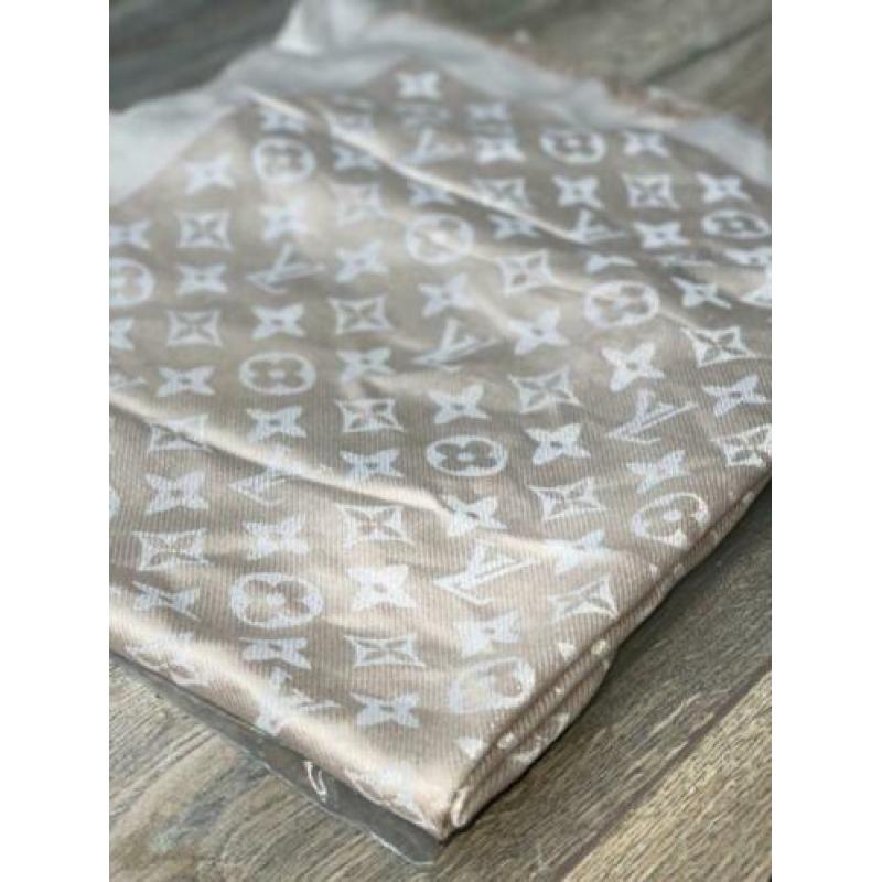 LV monogram sjaal shine beige