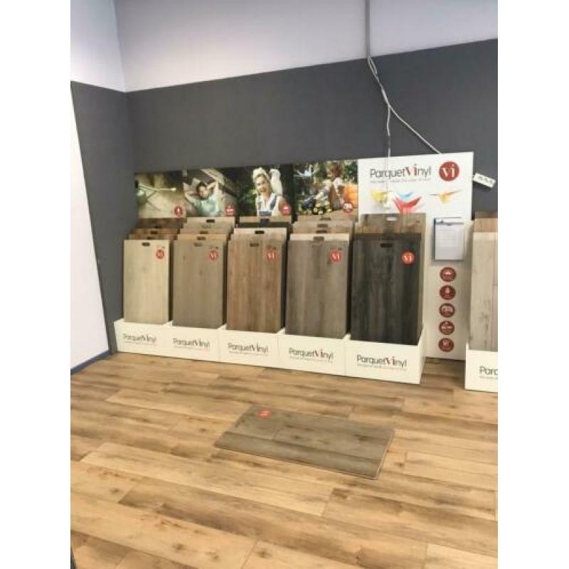 Klik pvc in planken of tegels. Merk lamett lees de bijlage