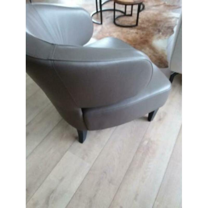 Leren fauteuiltjes