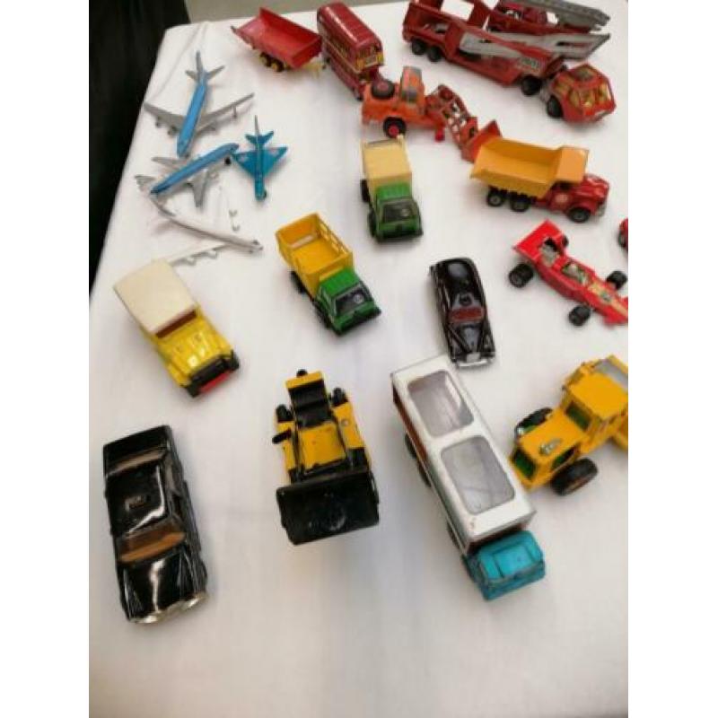 Miniatuur auto's/vliegtuigen, CORGI, MATCHBOX, TONKA etc.