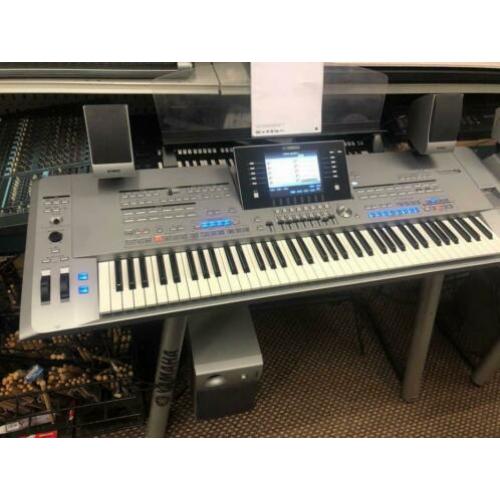 Yamaha Tyros 5 XXL (61) met garantie