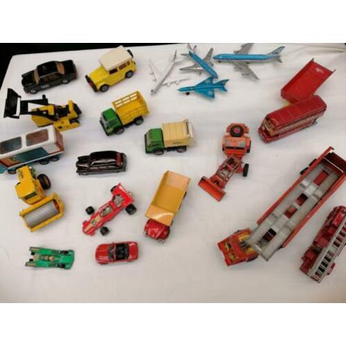 Miniatuur auto's/vliegtuigen, CORGI, MATCHBOX, TONKA etc.