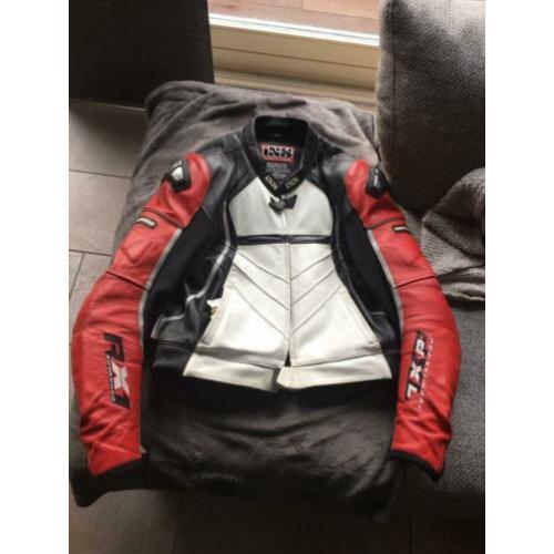 IXS 2 delig leer