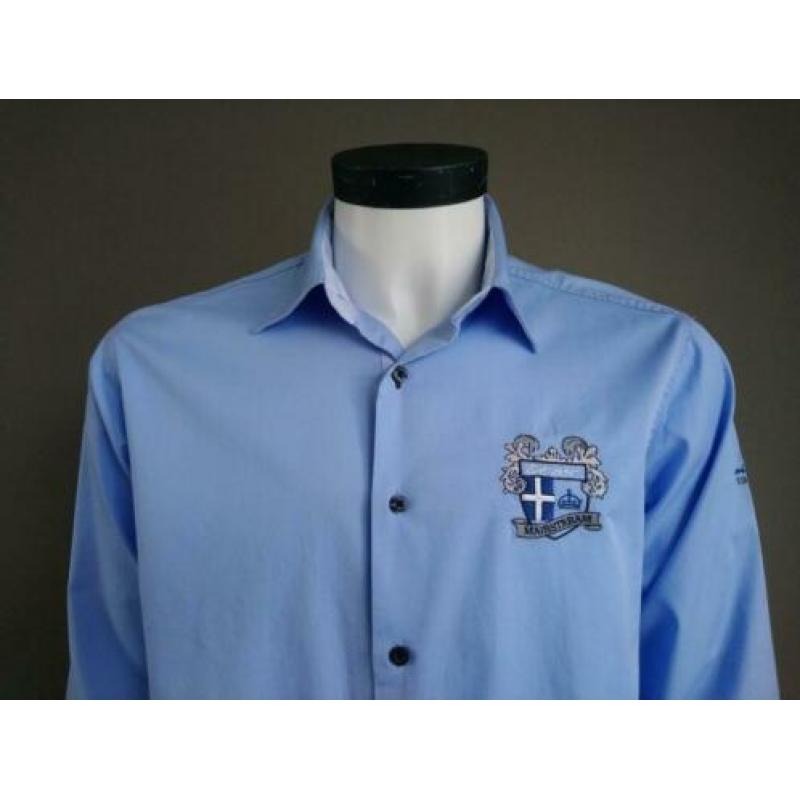 Mainstream overhemd. Blauw met applicaties. Maat M.