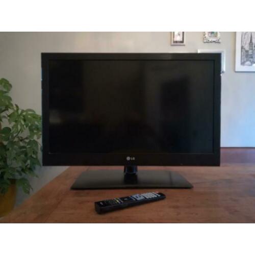 LG TV 32 inch (81 cm)
