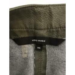 Rokje legergroen maat xs Vero moda