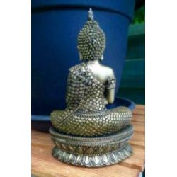 Boeddha beeld,goudkleurige buddha,20cm,,12eu slechts