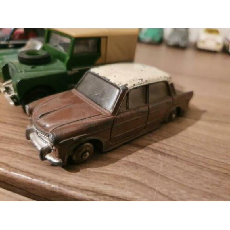 5 dinky toys te koop