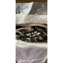 Travis scott nike sb dunks 7.5