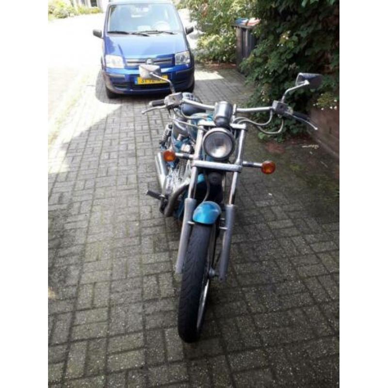 Suzuki vs 600 1995