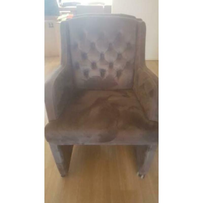 4 Nette eetkamerstoelen op wieltjes T.E.A.B