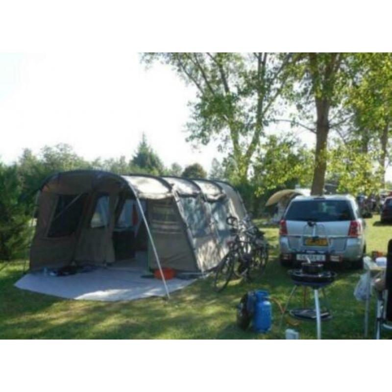 Redwood Tunnel tent 4 persoons nieuwe staat