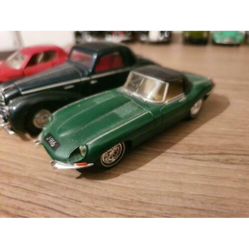 5 dinky toys te koop