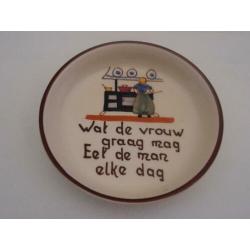 076 Plateel schaaltje Vlieguut, nr. 263; 518; Berendbotje
