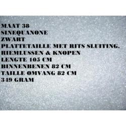 Maat 38 - senequanone - zwart