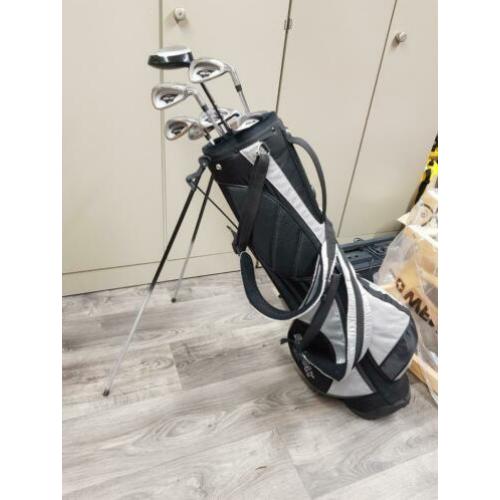 Skymax golfset met 7 clubs en ballen en tee's