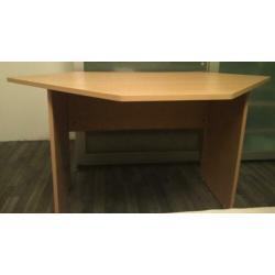 bureau / hoekbureau / buro / hoekburo