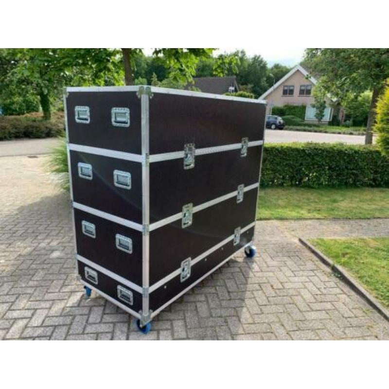 flightcase drumstel podium case