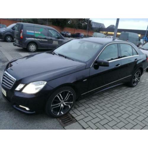 MERCEDES E KLASSE 2.2 TDI aventgare super mooie