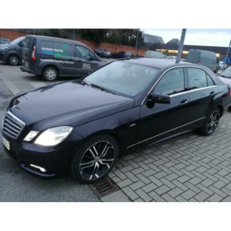 MERCEDES E KLASSE 2.2 TDI aventgare super mooie