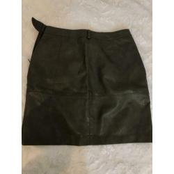 Rokje legergroen maat xs Vero moda