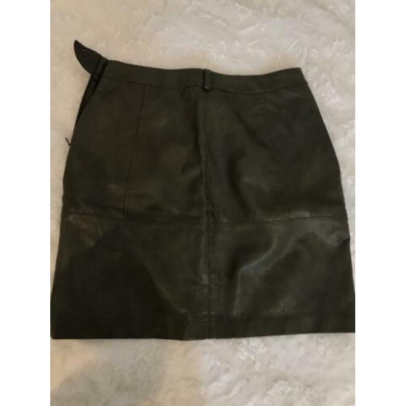 Rokje legergroen maat xs Vero moda