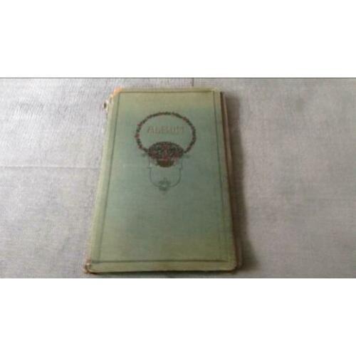 Album met 70 ansichtkaarten 15 van Nederland v.a 1923