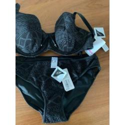 Bikini freya zwart kant