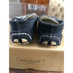 Blauw suède instappers maat 20