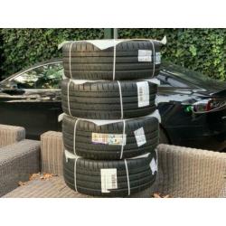 NIEUWE Tesla 21'' Arachnid velgen + banden voor Model S