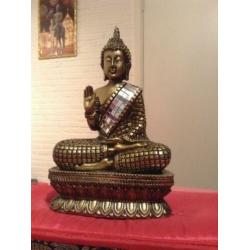 Boeddha beeld,goudkleurige buddha,20cm,,12eu slechts