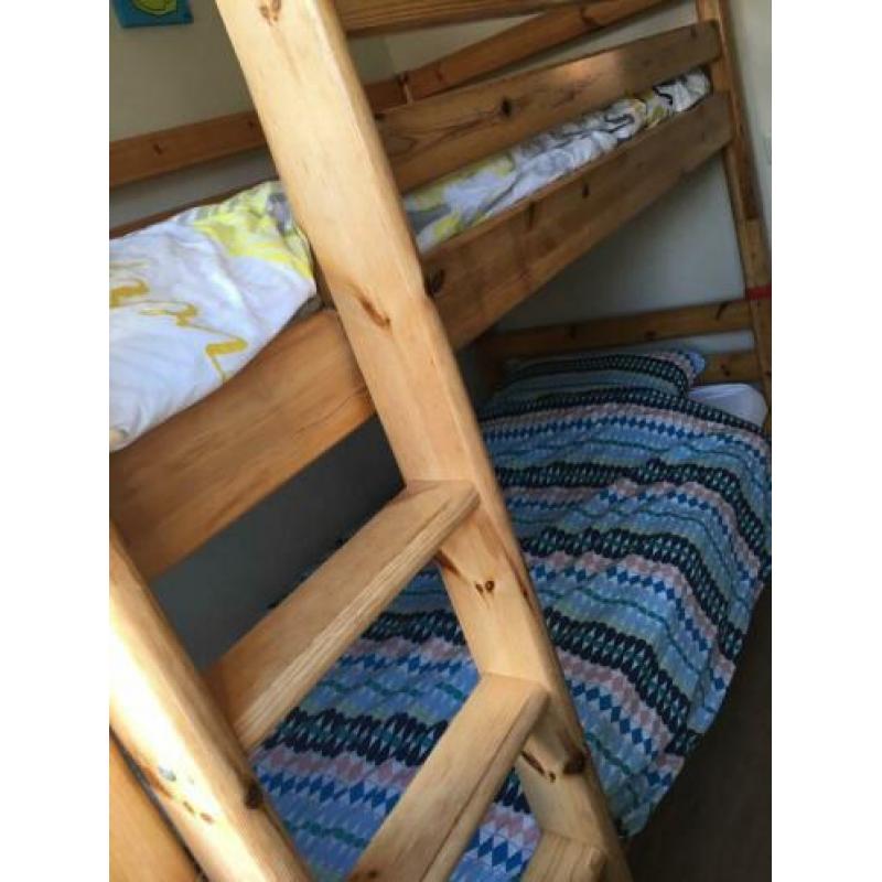 Robuust massief grenen houten stapelbed