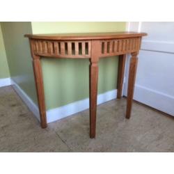 teak wandtafeltje