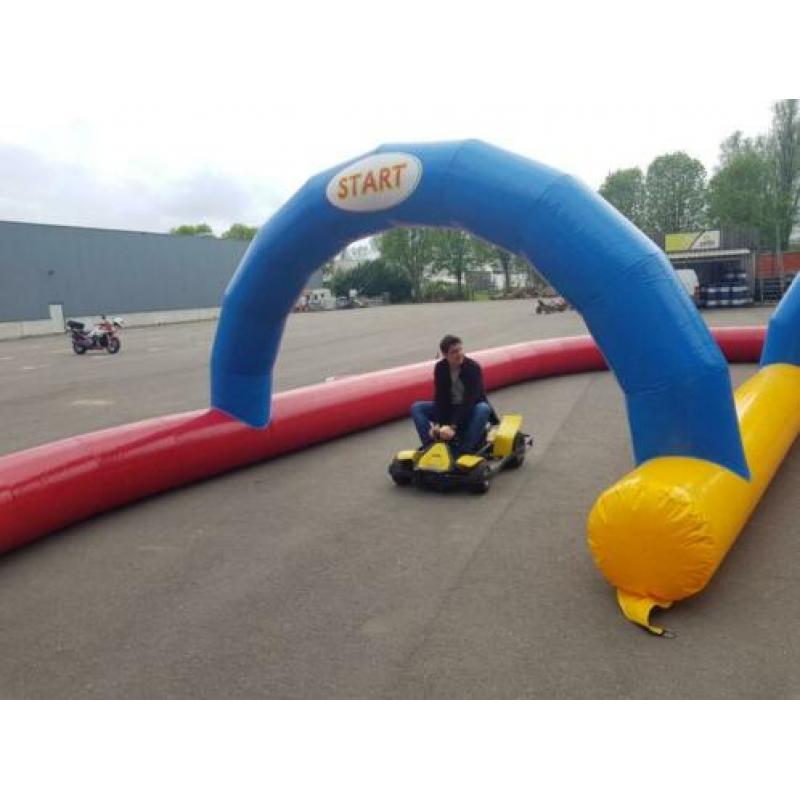 Attractie elektronische karts