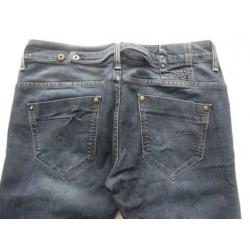 Zo goed als nieuwe G-star skinny spijkerbroek. Maat 31/34.