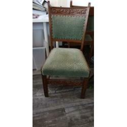 Antieke stoelen met houtsnijwerk 4x