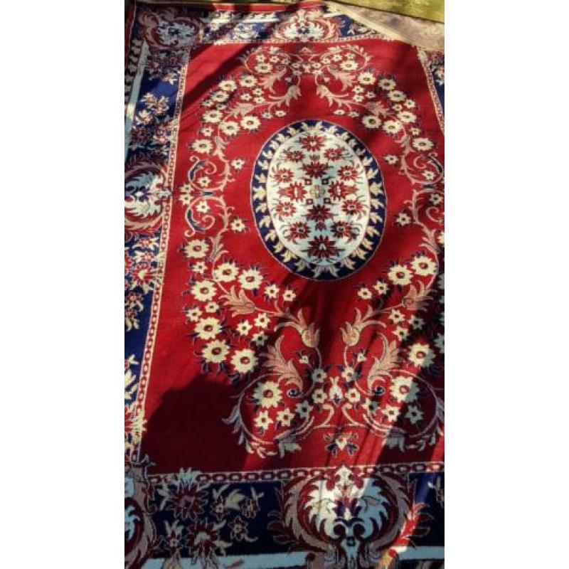 Bordeaux tapijt 200cm breed 300cm lang