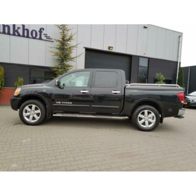 Nissan Titan 5.6 V8 LPG 4WD (bj 2010)