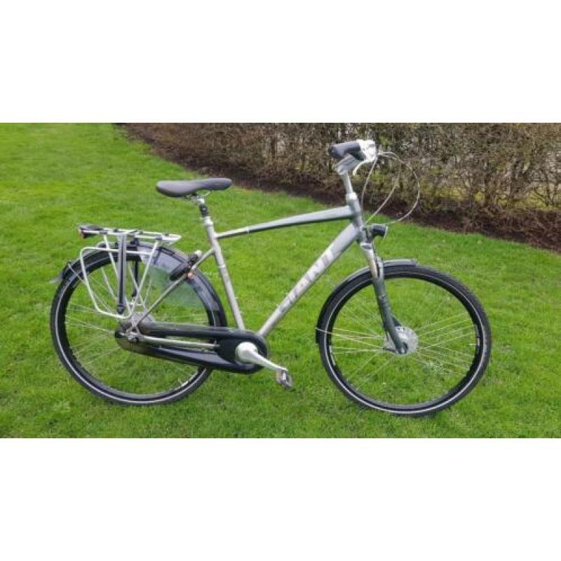Pherenfie z.g.a.n herenfiets Giant Futoro 57cm 8 versnelling