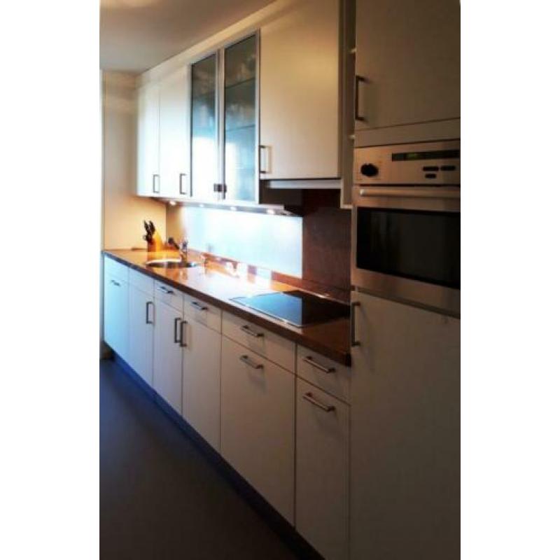 Fraaie complete keuken zelf demonteren