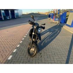 KTM 690SM SUPERMOTO 35kw(vol vermogen)