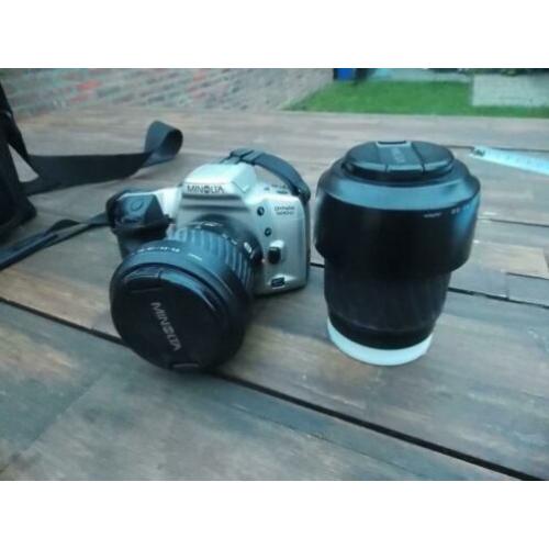 Minolta dynax met 2 verwisselbare lensen
