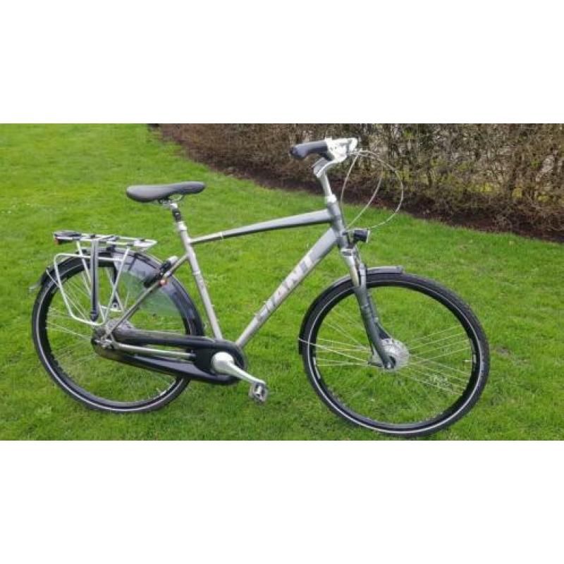 Pherenfie z.g.a.n herenfiets Giant Futoro 57cm 8 versnelling