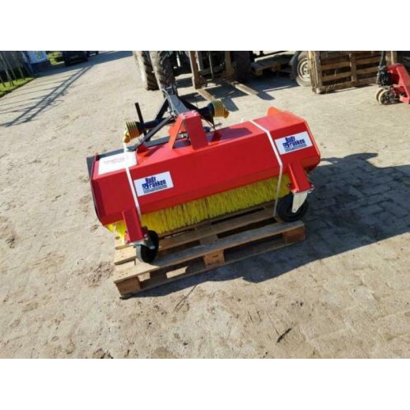 Veegmachine met opvangbak en aftakas 1.25 mtr
